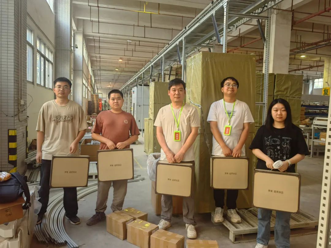 情系一線 | 炎炎夏日送清涼，致敬高溫下的堅守